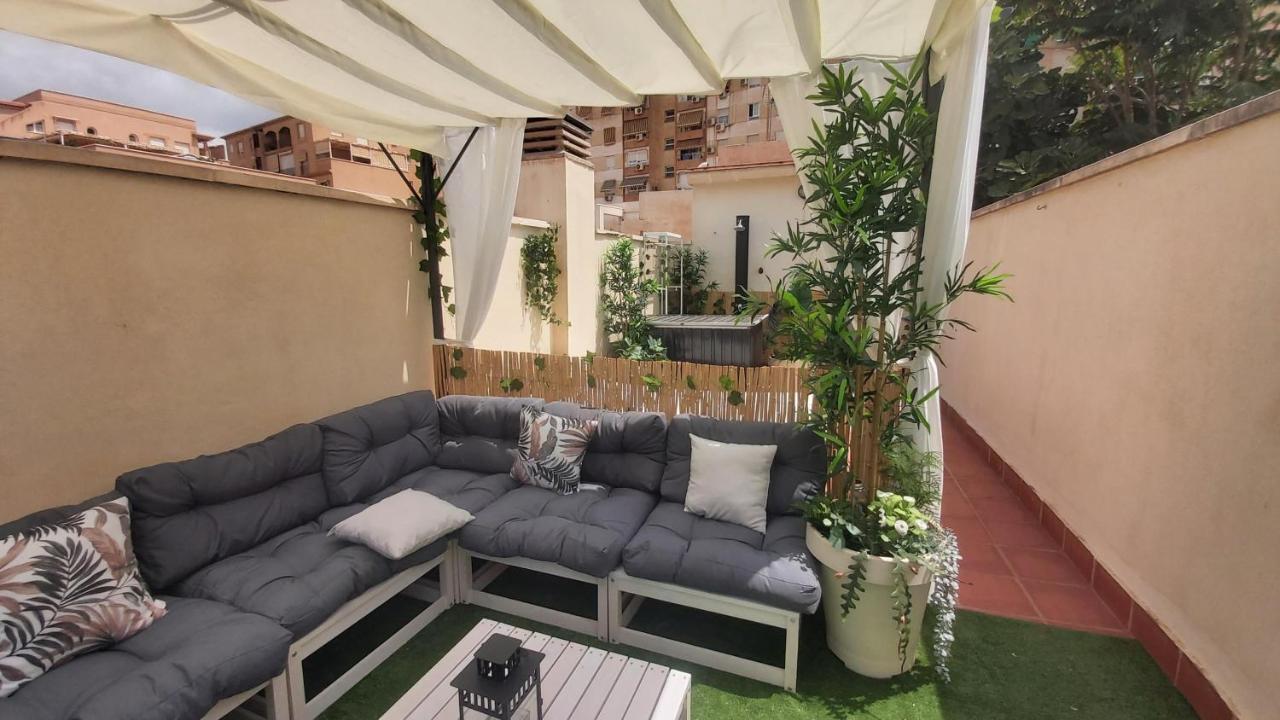 Del Parque Flats Atico Capuchinos Apartment Малага Екстериор снимка