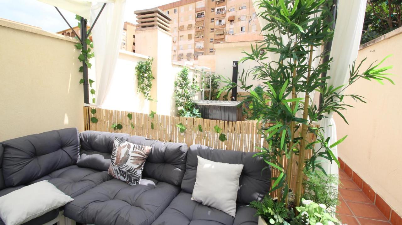 Del Parque Flats Atico Capuchinos Apartment Малага Екстериор снимка